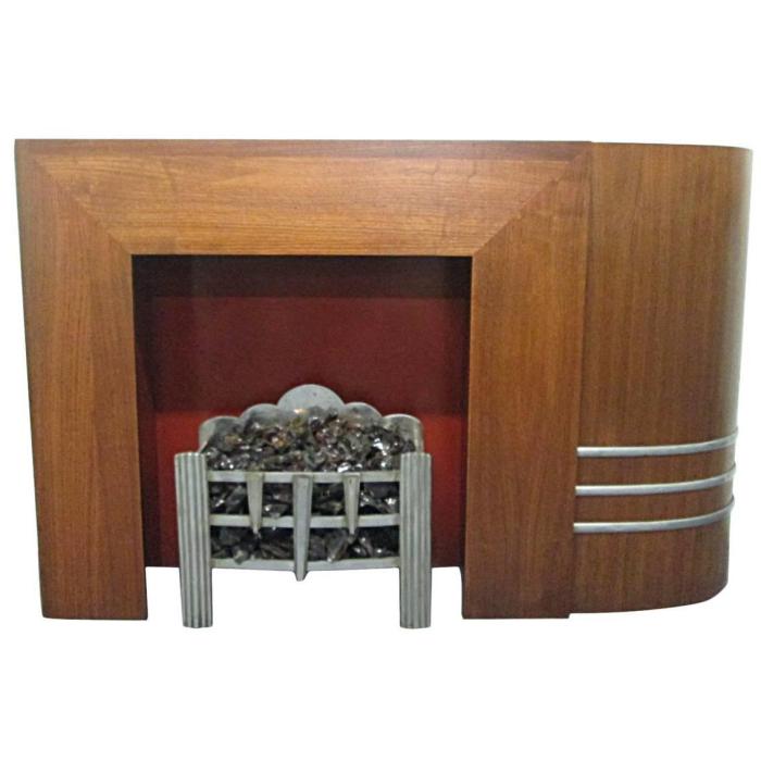 Art deco mantel decor