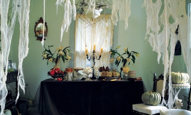 Art deco halloween decor