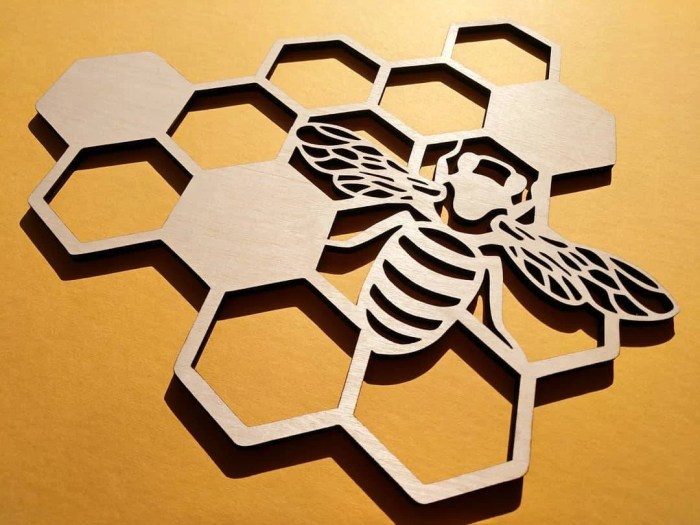 Bee wall art decor